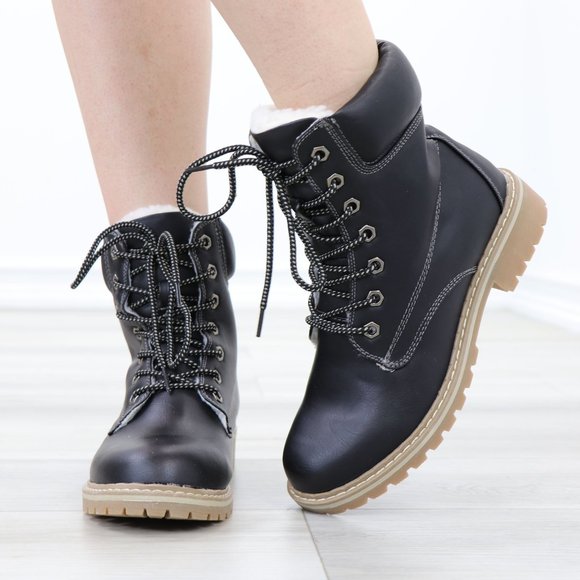 Shoes - Sherpa Lined Woman's Faux Leather Lug-Sole Combat Ankle Boots